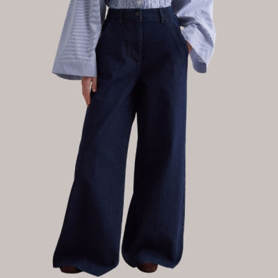 WOMEN'S JEANS