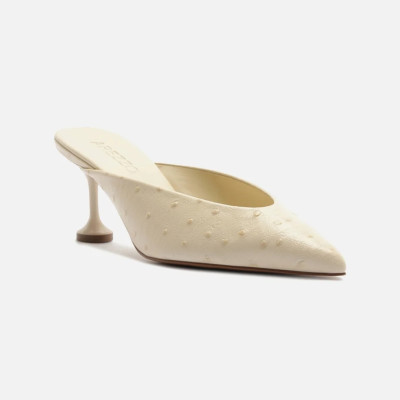 ZAPATO CERRADO DE TACÓN MEDIO