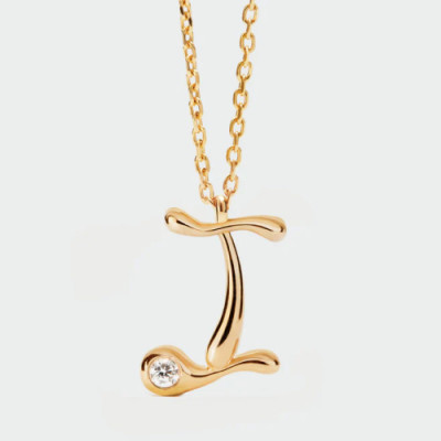 I initial pendant necklace
