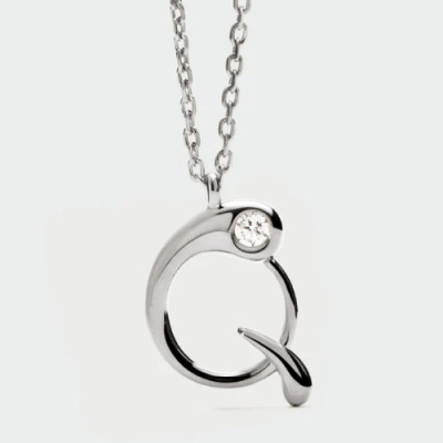 Q initial silver pendant necklace